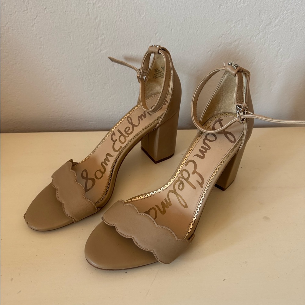 Sam Edelman Tan Scalloped Block Heel Sandals